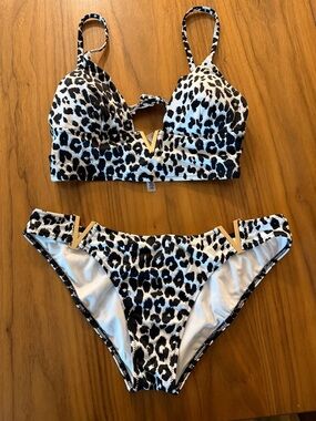 Victoria's Secret Black and White Leopard Print Bikini Set (New without the tag)